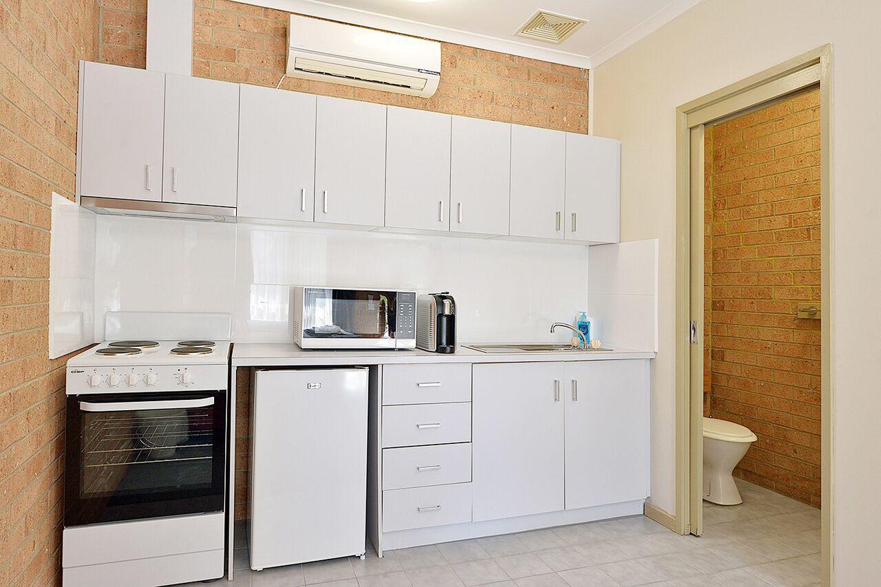 Cranbourne Motor Inn Екстериор снимка