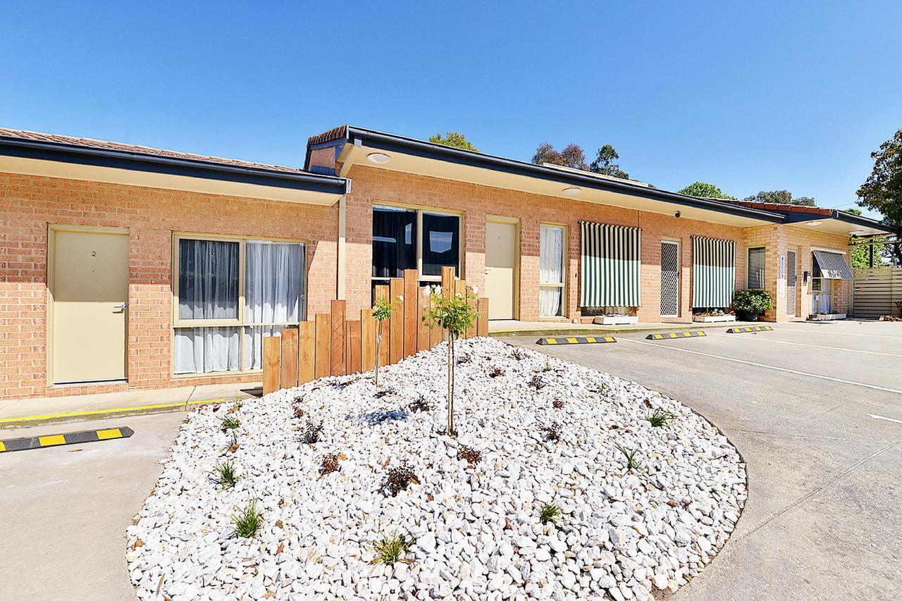 Cranbourne Motor Inn Екстериор снимка